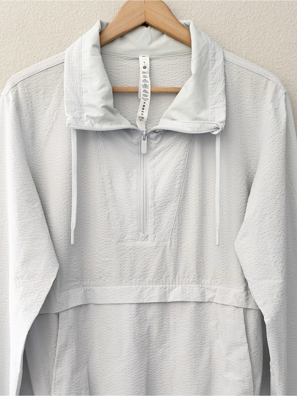 Lululemon Pack Light Pullover Windbreaker Jacket 8 Textured Athleisure Active - Picture 8 of 14